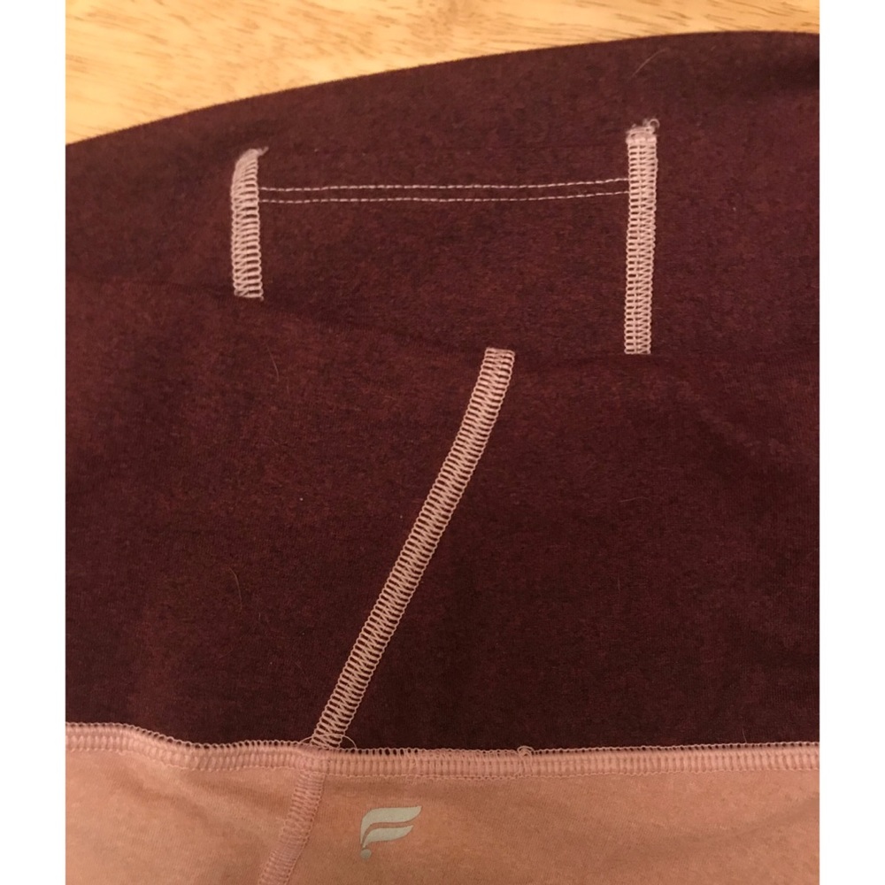 Pink Fabletics capris - Picture 3 of 4